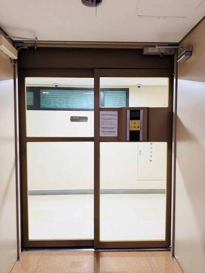 [Seongnam] 5 minutes walk from Jeongja Station! Pangyo Station, Jeongja-dong hot place location! 24