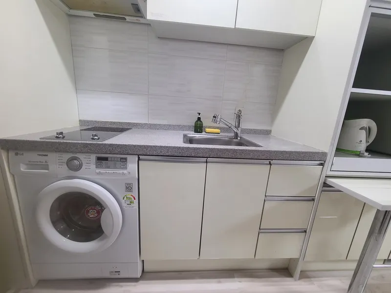 [Yuseong, Daejeon] Clean and quiet 3-story two-bed officetel (underground parking available) 11