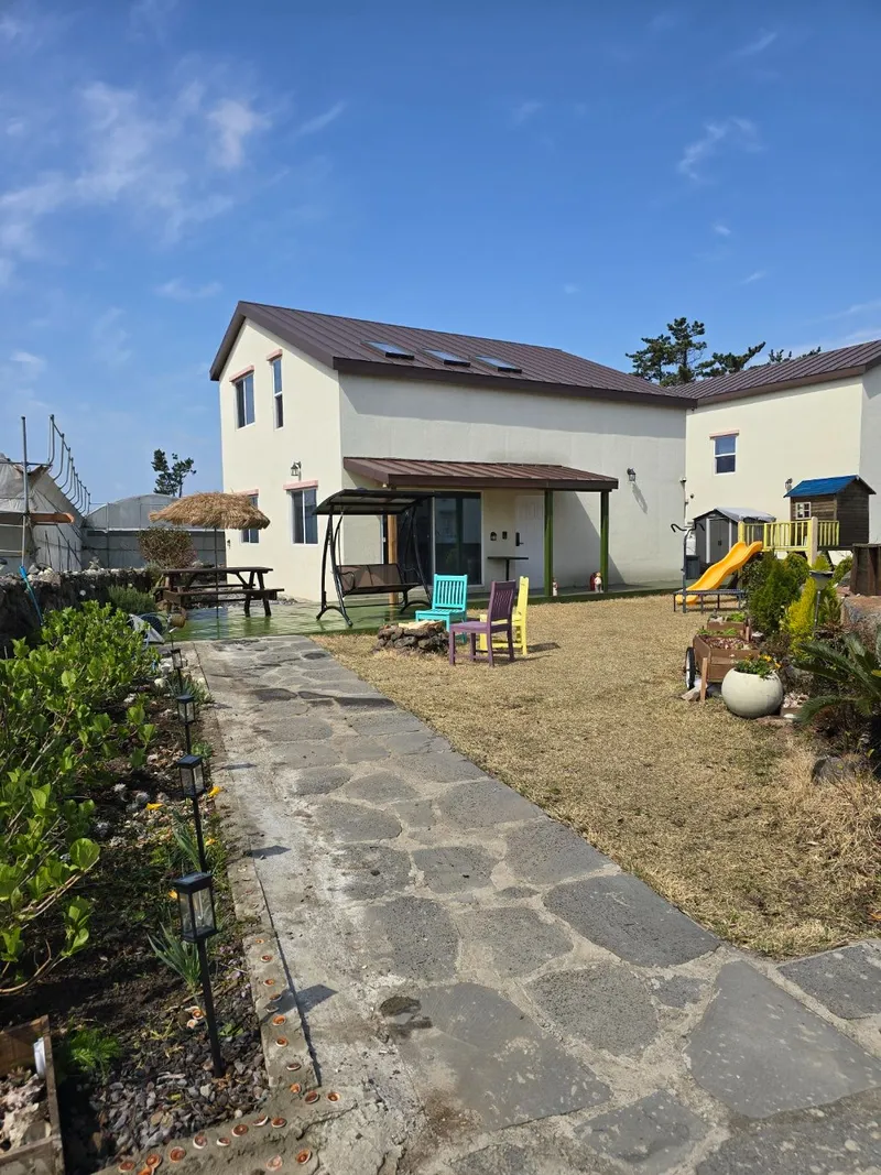 [Hangyeong, Jeju] A quiet and relaxing two-story house 43