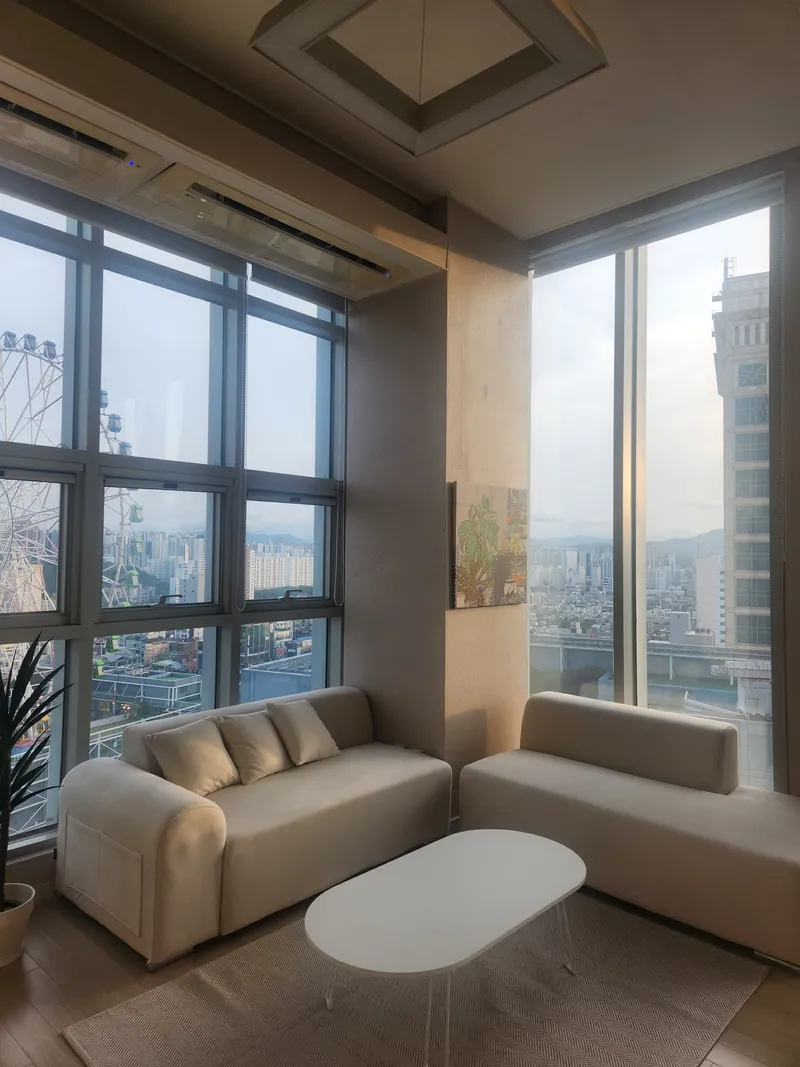 [Nam-gu, Ulsan] City View Officetel with a View of the Samsan Ferris Wheel 4
