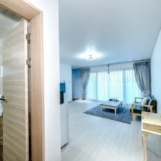[Namwon, Seogwipo][Room 103] Private Family Space Terrace 2 Party Rooms 2 Large Rooms 2 Bathrooms 1 Living Room 13