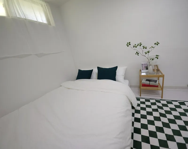 [Seocho, Seoul] A sentimental lodging with a small nature, 1 minute from the city (airport) bus 3