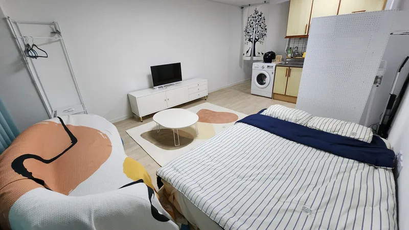 [Changwon] 5 minutes walk from Gyeongnam University, Robot Land 6
