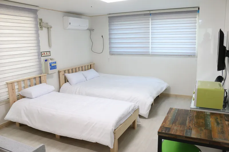 [서울 중구] 동묘역 신당역 청계천 이마트 도보 5분 원룸형 숙소 2