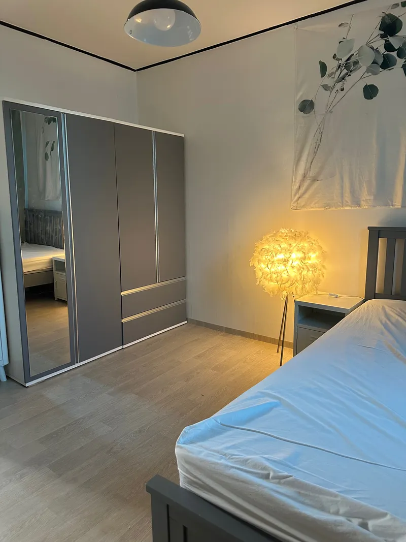 [Seongdong, Seoul] A large room with good sunlight in the immediate vicinity of Singeumho Station/Pets allowed/Women only 3
