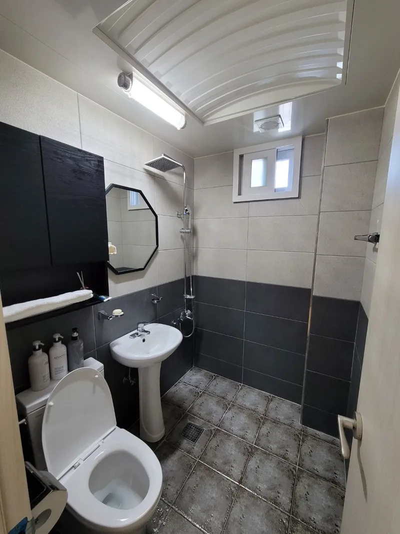 [Yeongjong, Incheon] A cozy studio apartment with elevator access and full amenities near Incheon Airport. 3