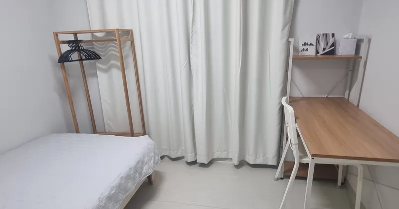 [Gangdong, Seoul] 5 min walk from Dundun-dong Station. Two rooms. Clean semi-basement. 6
