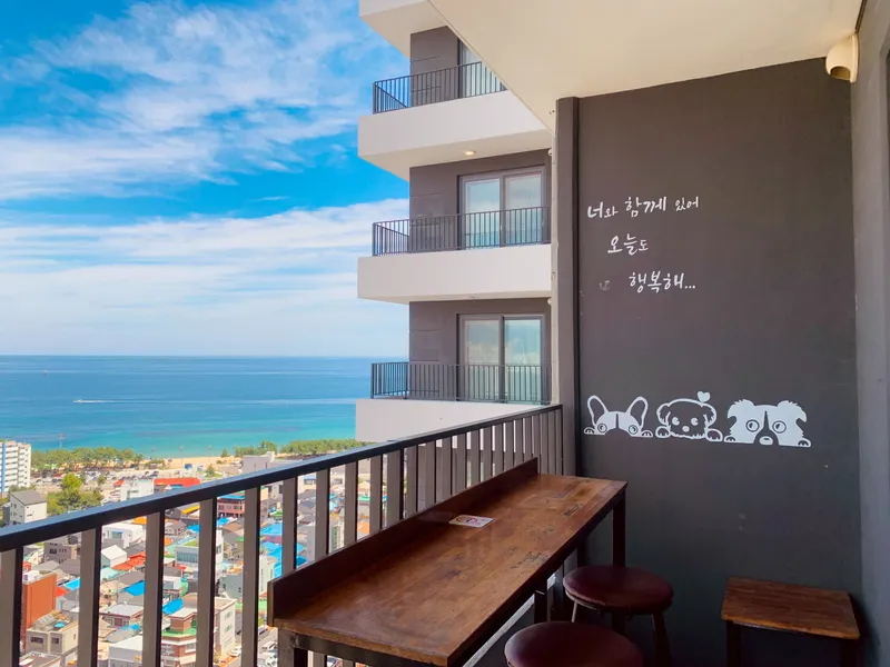 [Sokcho] A place to relax your mind and soul in the tranquility of the sea near Sokcho Beach. 20
