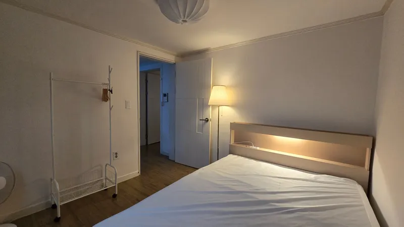 [Gangnam, Seoul] Gangnam Station Super Special Price 4 Minutes Fully Option Two Room 4