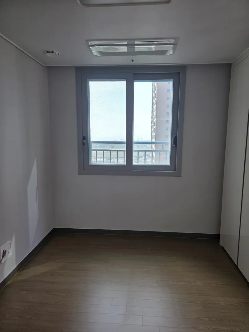 [Yeonsu, Incheon] 10-person ocean view full air conditioning 35 pyeong newly built 4-room apt 34