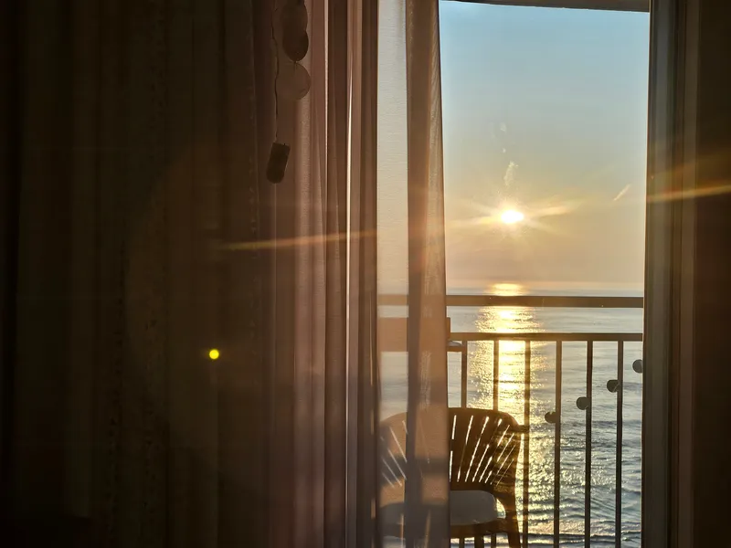 [Yangyang] Front ocean view, 4 people, bed sunrise view, spacious terrace, full options, OTT available 35