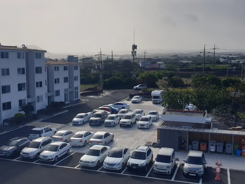 [Hallim, Jeju] (Aewol/Hanlim) The sea is a 5-minute walk away #OceanView #FieldWallView #4thFloorTwoRoomApartment #FootPedestrian~ 30