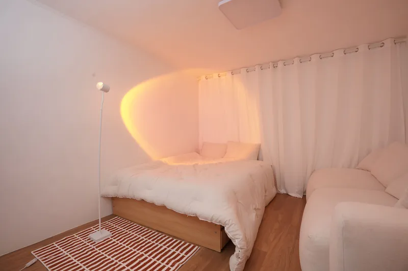 [Jongno, Seoul] #5 min walk from Hyehwa Station #Recently remodeled #3 rooms + 1 bathroom #Beam projector cinema 6