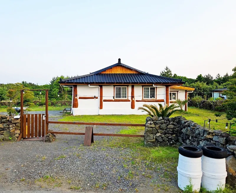 [Gujwa, Jeju] Jeju East Two-Room | Sauna | Pet-Friendly 12