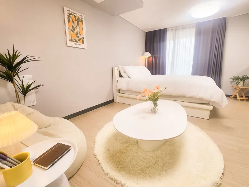 [Yeosu] Ocean View Terrace Free Parking 10 minutes from tourist attractions Quiet accommodation Netflix 4