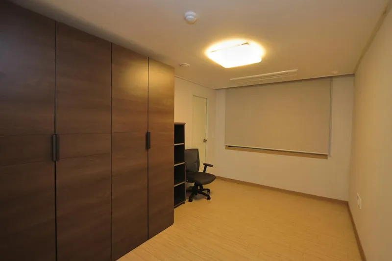 [Geoje] 34 pyeong top floor three-room with full option of mountain and sea view 6