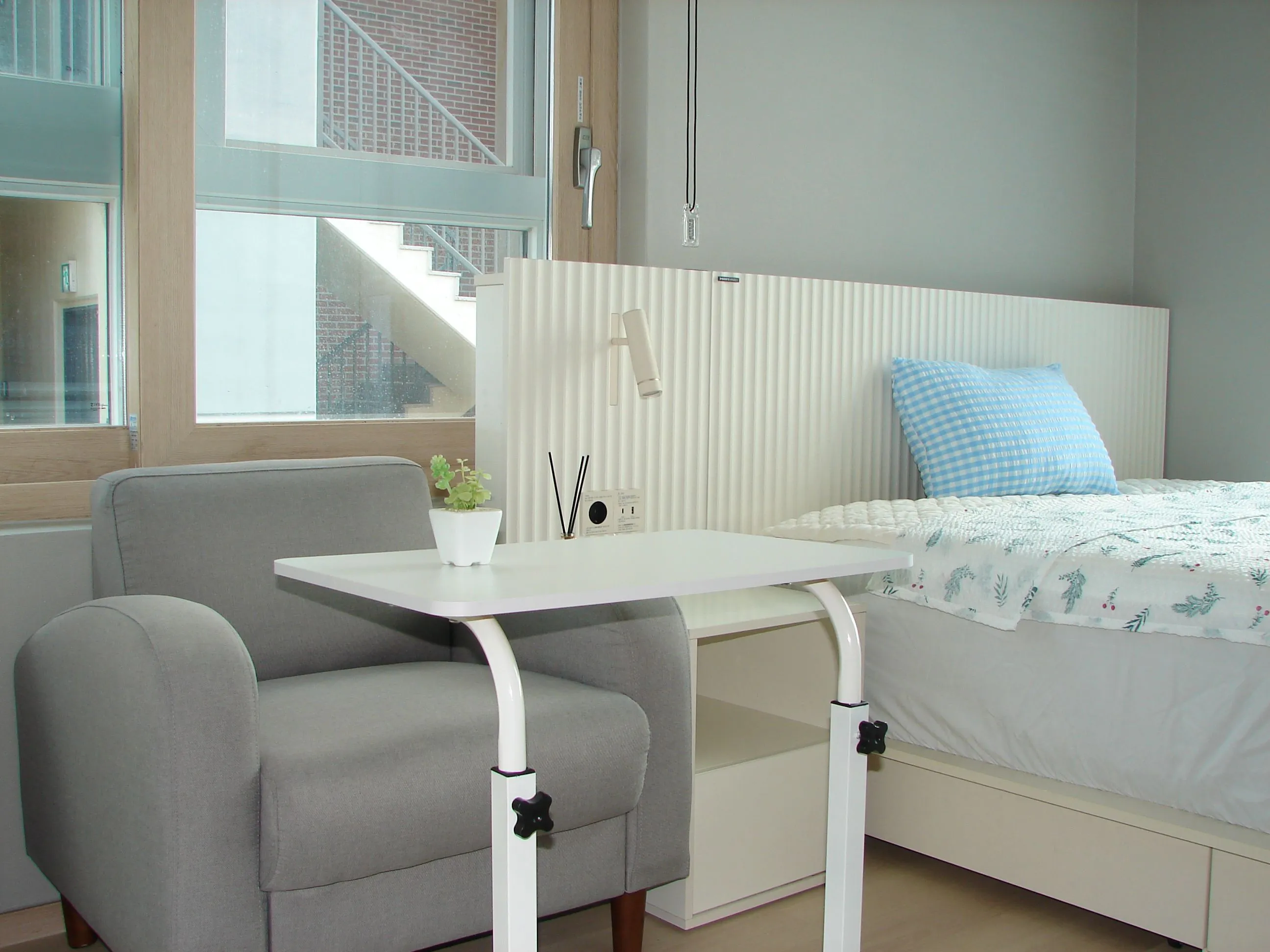 Seonggok-dong Seaside One-Bedroom Officetel