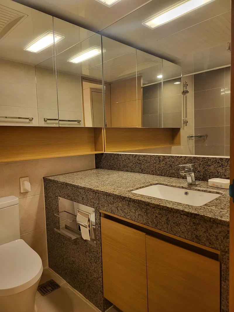 [Geoje] 34 pyeong top floor three-room with full option of mountain and sea view 9