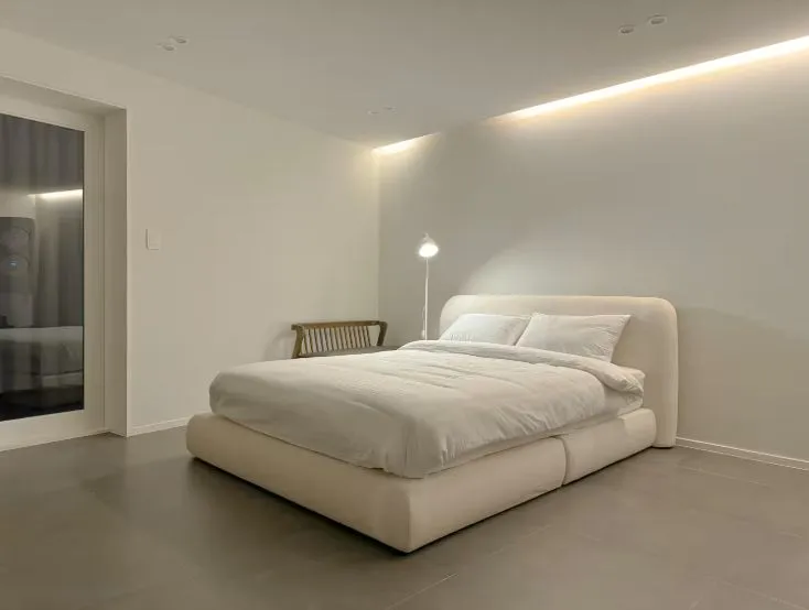[Yongsan, Seoul] Yongridan-gil / 3 minutes from Samgakji Station / 10 minutes by car from Yongsan Station / 5 minutes by subway from Seoul Station 6
