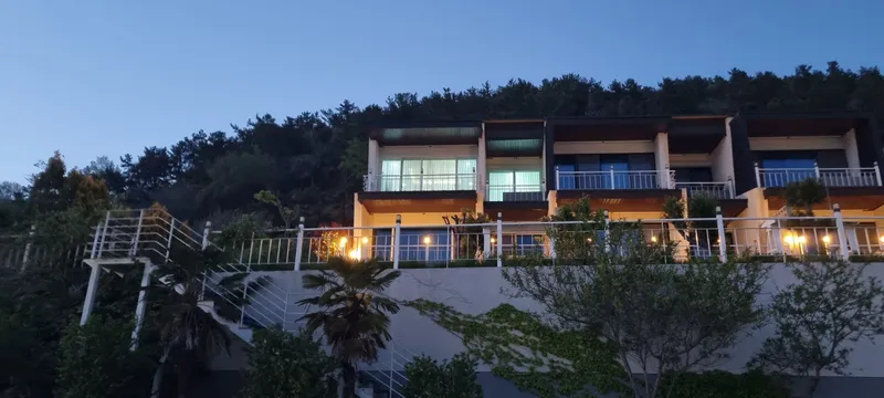 [Namhae] The tip of Namhae, lost in the sea... 9
