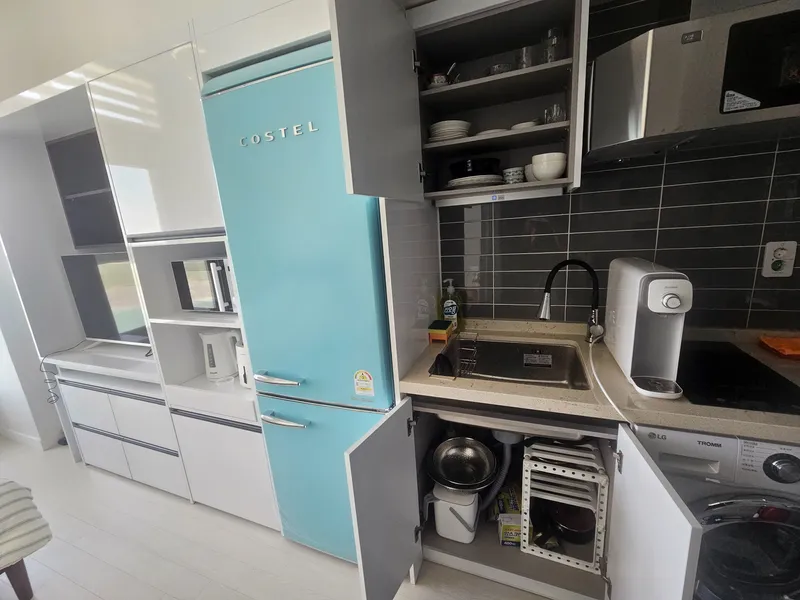 [Ansan] 28th floor officetel with ocean view bedroom on Banwol Island 5