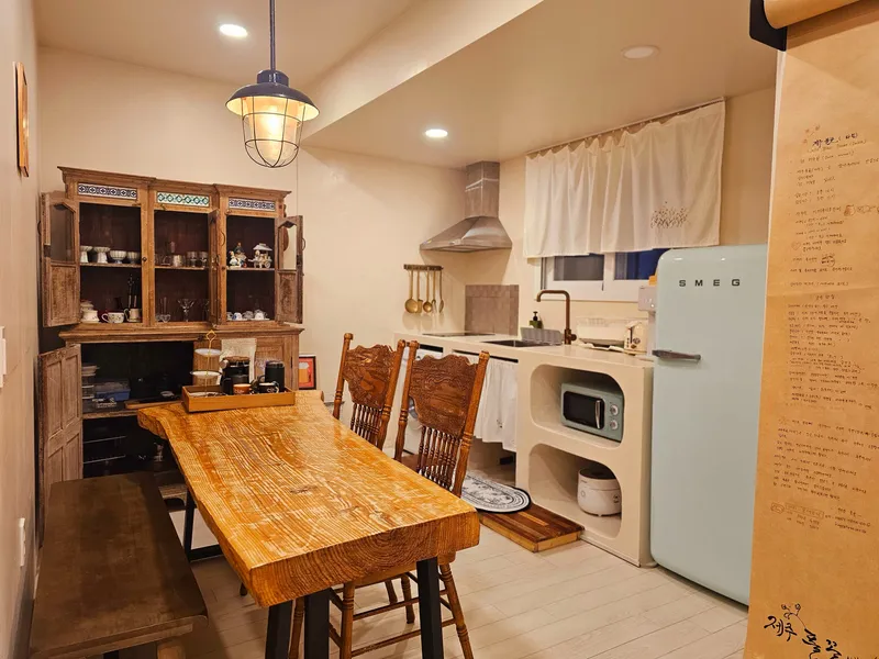 [Namwon, Seogwipo] Family room. Two-room. Private detached house located within the village. Pets allowed. Free guest access. 47