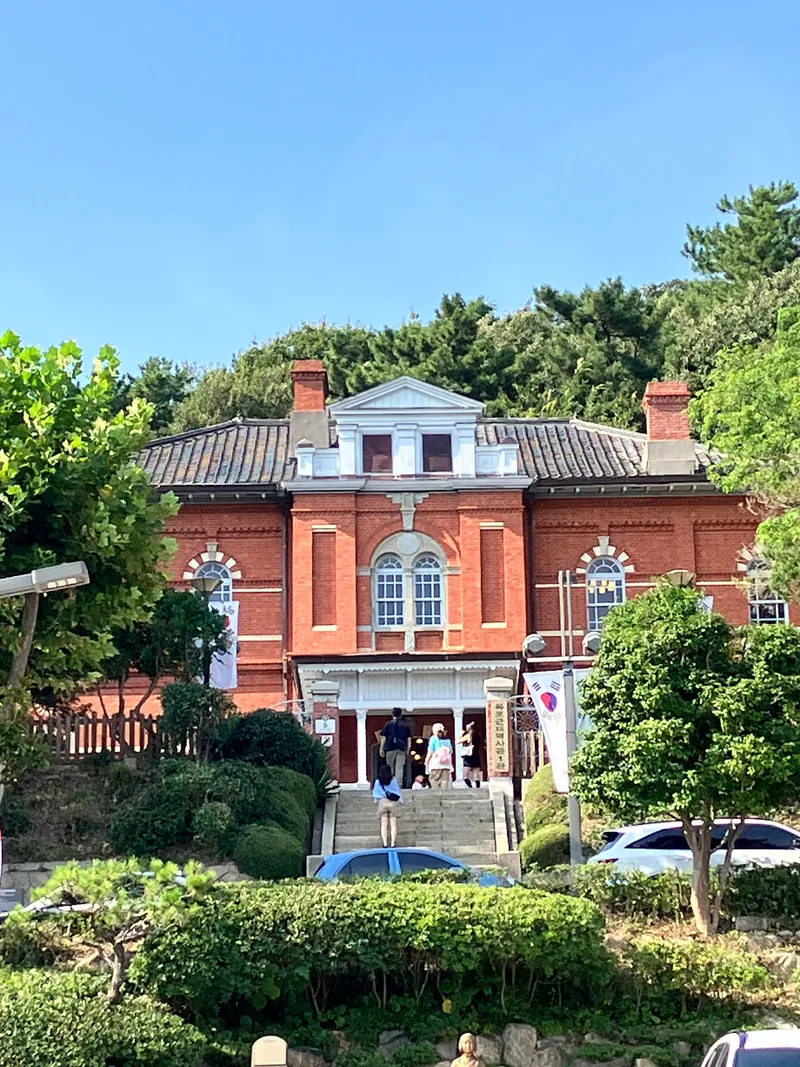 [Mokpo] Mokpo, South Jeolla Province: 7 minutes from Mokpo Station, ample parking, Wi-Fi, and Homeplus 40