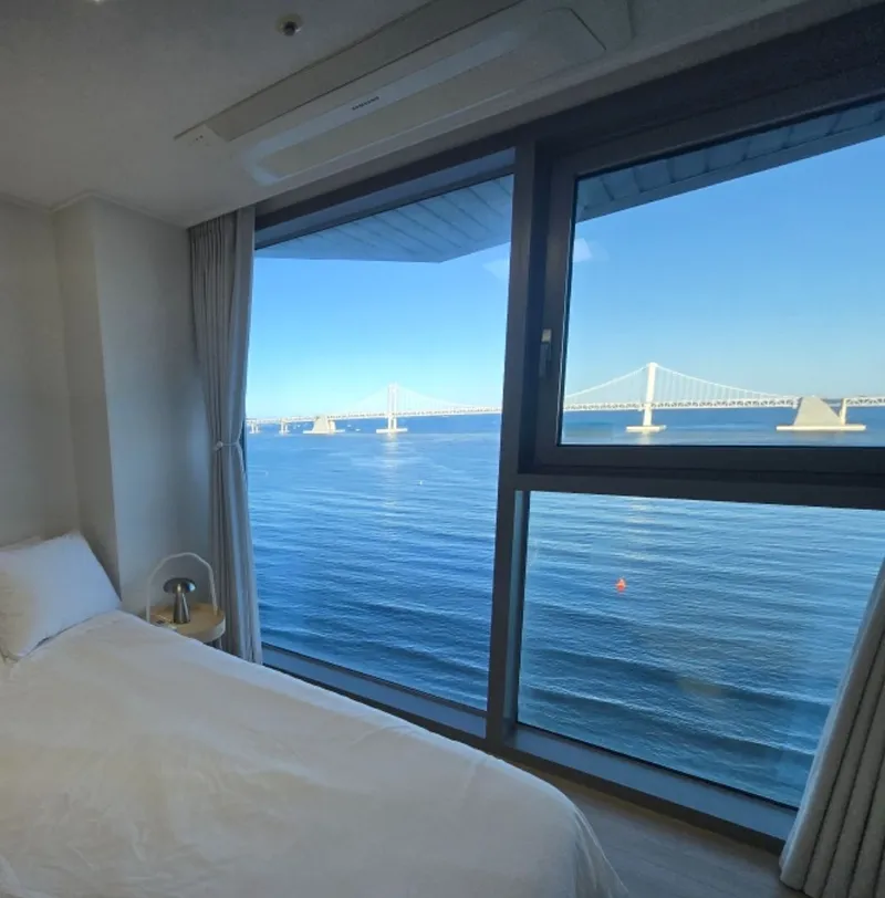 [Suyeong, Busan] Gwangan High-Rise Ocean View & Drone Show Spot & 1-Second Beach 3