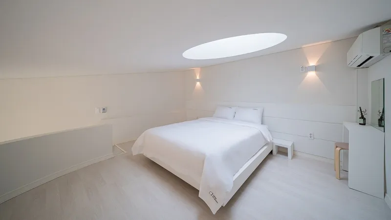 [Geoje] Yundol Village Emotional Ocean View Pension (C Building 201 or D201) 3