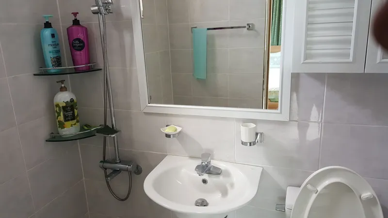 [Yangyang] 3-story building right in front of the beach, beach fishing village (2nd floor, room 202) bed 11