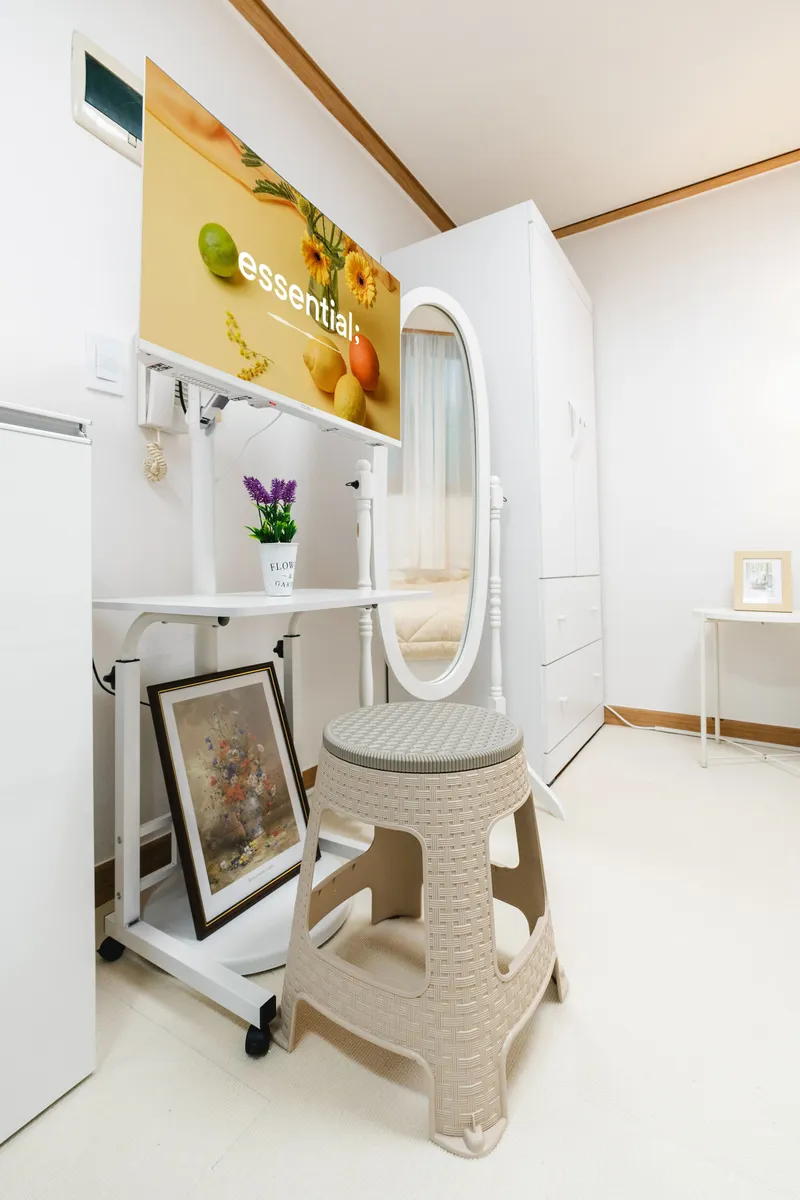 [Mapo, Seoul] 10 minutes walk from Hongik Univ. Station, Yeonam-dong 11