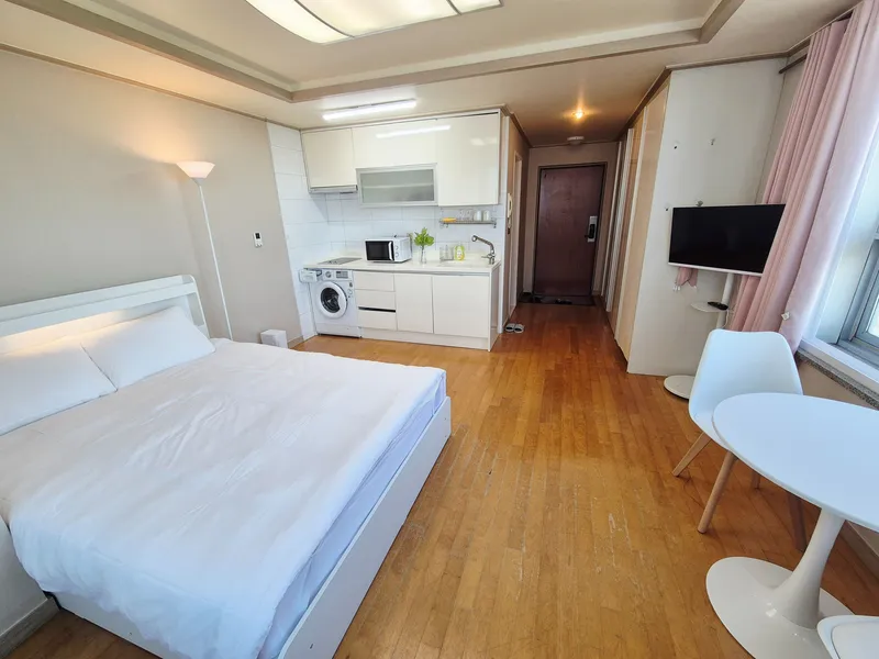 [Yeongdeungpo, Seoul] 3-minute walk from National Assembly Station / Han River View / Fully Furnished 2