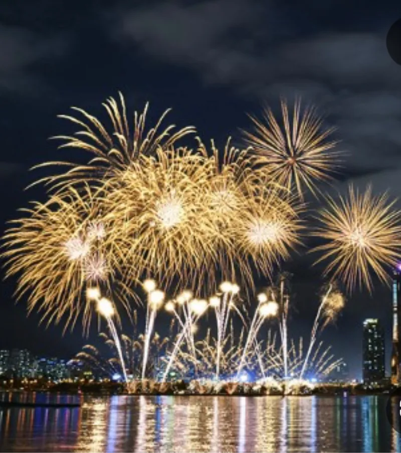 [Yeongdeungpo, Seoul] The Ultimate Han River Fireworks View 39