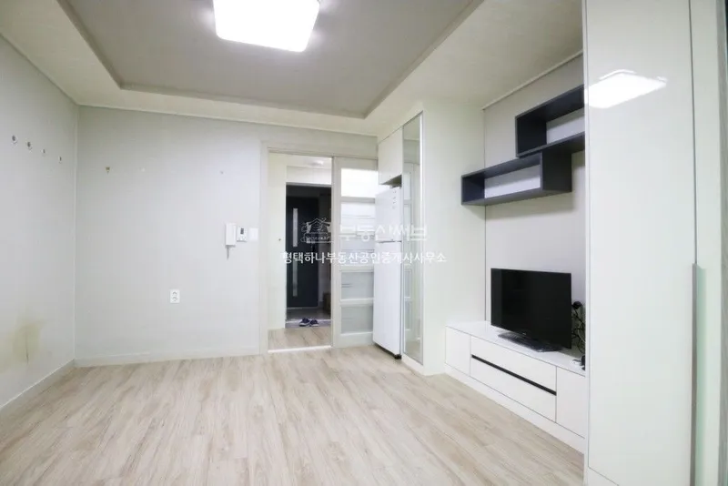 [Pyeongtaek] One-room, 2nd floor, 203, Tongbokcheon, next to Shindae Sports, 15 minutes from Pyeongtaek Station, Shelter 6 4