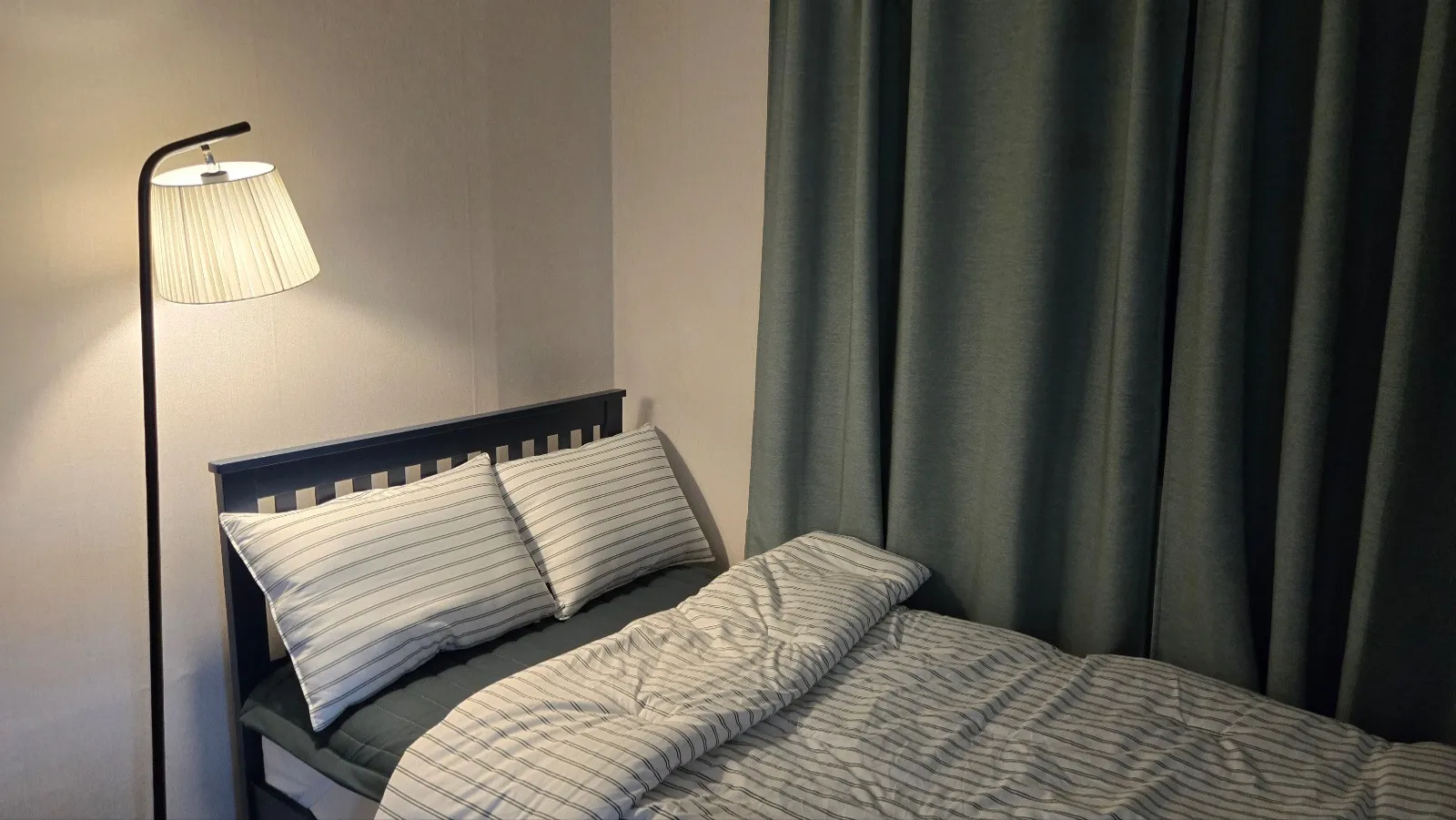 Songcheon-dong Renovated Three-Bedroom House