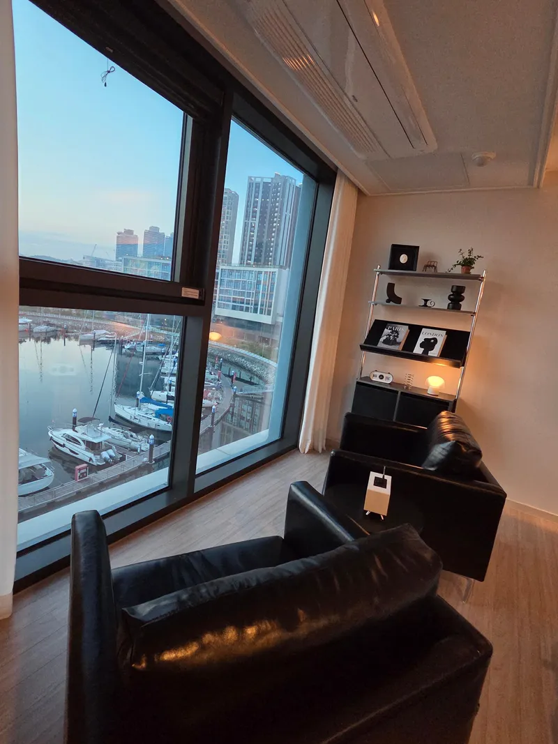 [Yeosu] A modern house with a charming ocean view 6