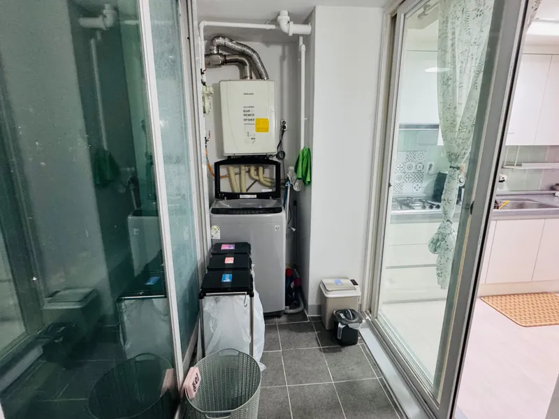 [Cheonan][Cheonan, South Chungcheong Province] Apartment 5 minutes from bus terminal, 15 minutes walk from Dujeong Station 30