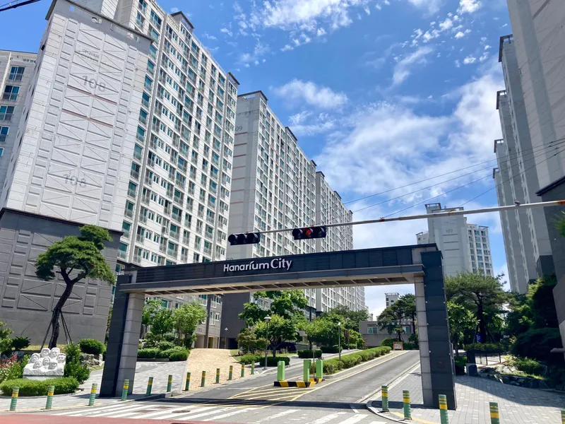 [Gunsan] Large complex semi-new 3-room apartment 21