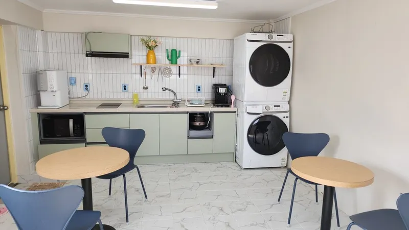 [Suwon][Suwon Paldal] Haenggung Affordable Fully Furnished Studio (Premium Large Room 11