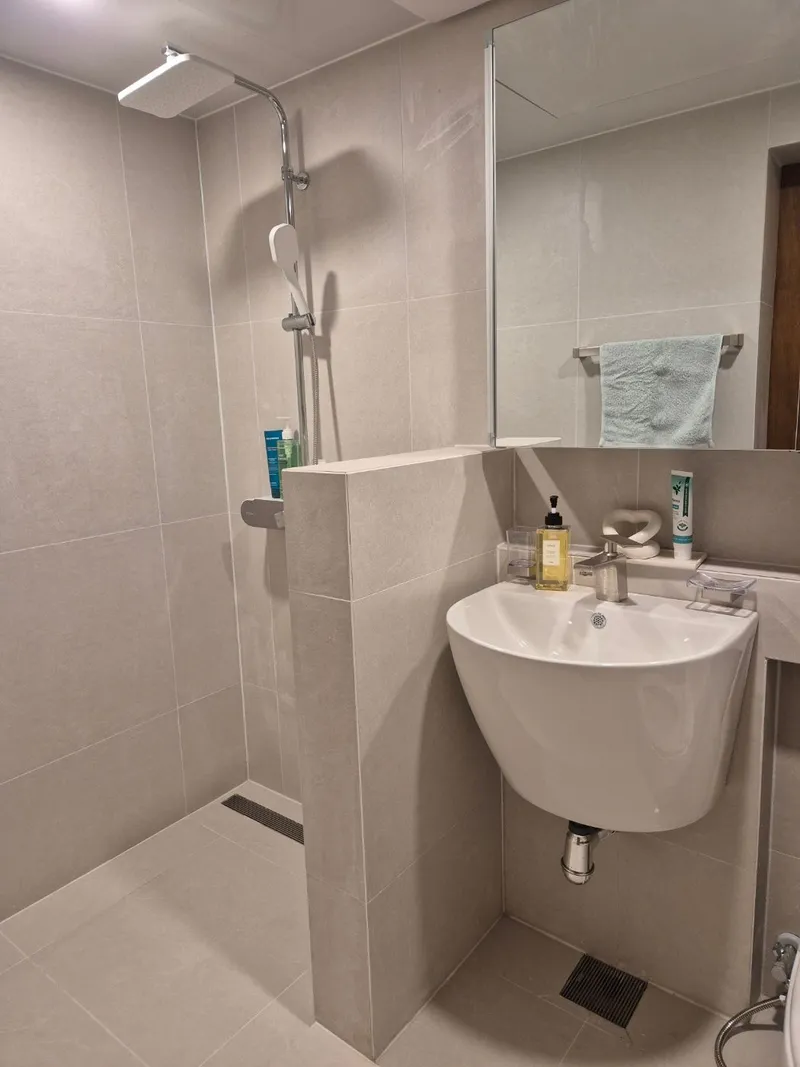 [Hallim, Jeju] A pretty remodeled old house with a stone wall and a yard. 8