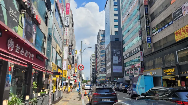 [Bupyeong, Incheon] 3-minute walk from Seoul Subway Line 7 Station, full of delicious restaurants, cafes, and emotional bars 17