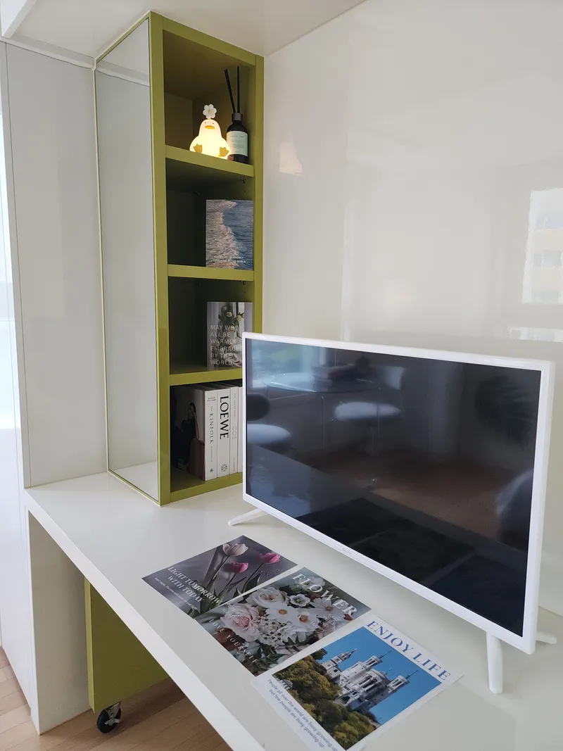 [Seongnam][Center of Bundang Jeongja Cafe Street] Pleasant large complex with 3 elevators 6