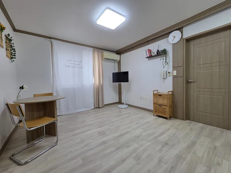 [Jeonju] Jeonbuk National University, 10-minute walk from the terminal, free parking, clean accommodation 203 13