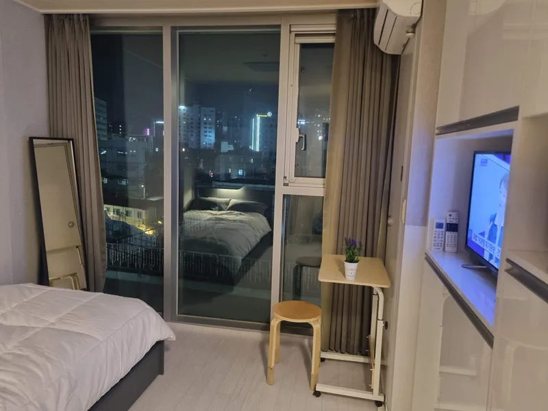 [Jongno, Seoul] Dongmyoap Station Floor-to-Floor Window View - 1 14