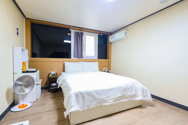 [Osan] 5 minutes walk from Osan Station # Comfortable room with air purifier # Bathtub # Snack bar 4