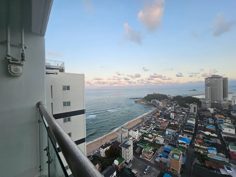 [강원 속초] 등대해변 써밋베이 20층 1.5룸 오션뷰 영금점뷰 등대뷰 동명항뷰 37