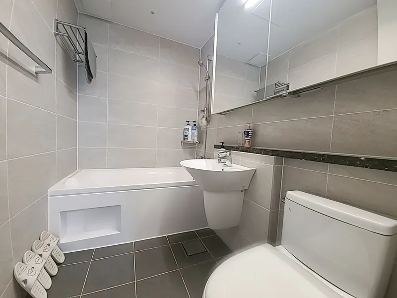 [Namyangju] 3 bedrooms, 2 bathrooms / Newly built, fully furnished / High-rise with a view / 2 minutes to E-Mart / 3 minutes to Byeolnae Station 25