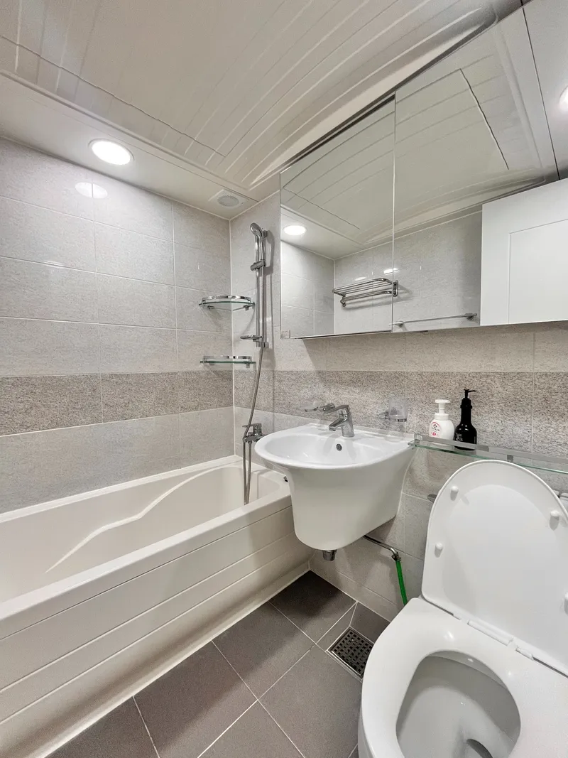 [Suwon][Yeongtong/Mangpo] 8-complex fully furnished apartment complex near the subway station 7