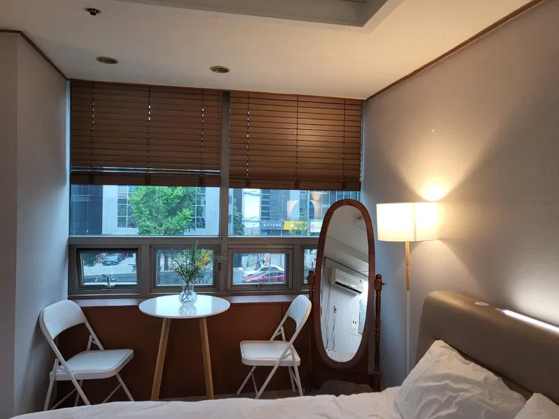 [서울 강남] 가로수길 신사역 6분 풀오피스텔 4