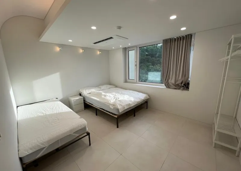 [Mapo, Seoul] 10 minutes by foot from Hongdae and Hapjeong / 10 minutes by car from Sinchon Severance Hospital 3